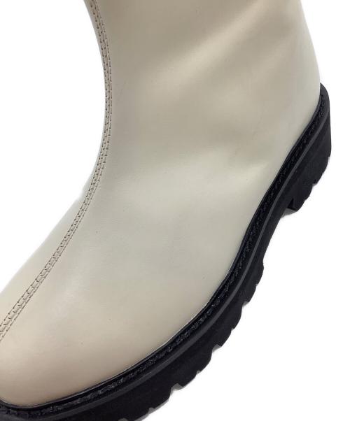 Caminando（カミナンド）Caminando (カミナンド) バックジップブーツ アイボリー サイズ:8の古着・服飾アイテム