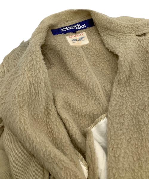 JUNYA WATANABE COMME des GARCONS（(ジュンヤワタナベ コムデギャルソン）JUNYA WATANABE COMME des GARCONS ((ジュンヤワタナベ コムデギャルソン) AVIAKIT (エイヴィアキット) ライダースジャケット ベージュ サイズ:Mの古着・服飾アイテム