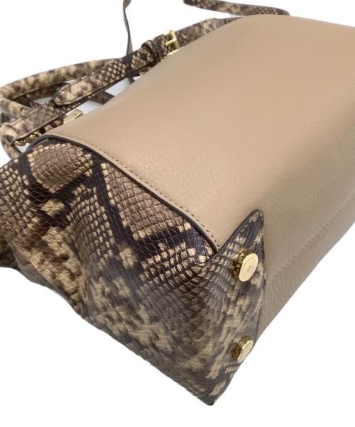 MICHAEL KORS（マイケル・コース）MICHAEL KORS (マイケル・コース) ショルダーバッグ ベージュの古着・服飾アイテム