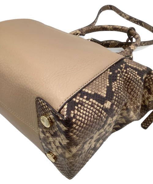 MICHAEL KORS（マイケル・コース）MICHAEL KORS (マイケル・コース) ショルダーバッグ ベージュの古着・服飾アイテム