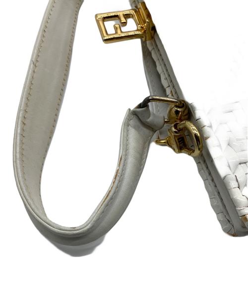 FENDI（フェンディ）FENDI (フェンディ) カゴバッグ ホワイトの古着・服飾アイテム