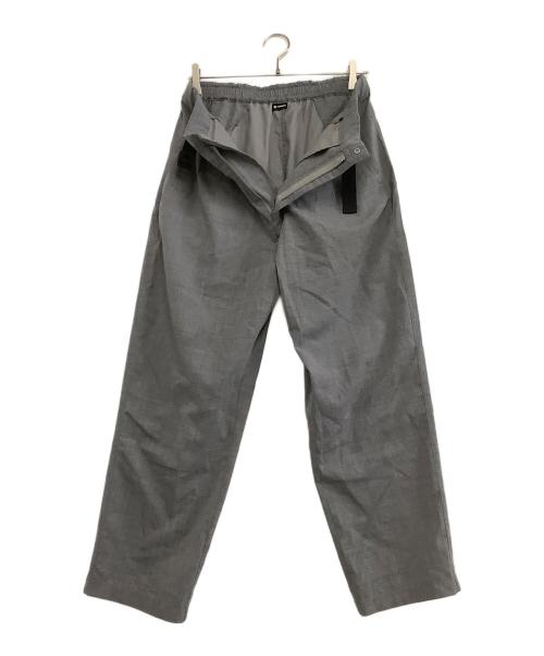 GOLDWIN（ゴールドウイン）GOLDWIN (ゴールドウイン) クライミングパンツ　ワンタックテーパードパンツ グレー サイズ:Mの古着・服飾アイテム