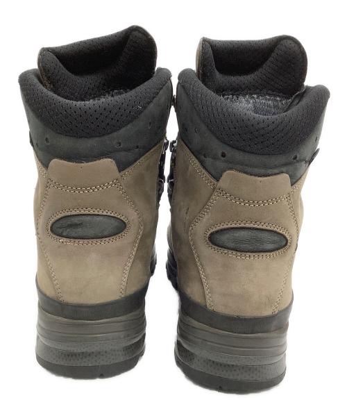 LOWA（ローバー）LOWA (ローバー) トレッキングシューズ 	TAHOE PRO GTX WXL ベージュ サイズ:UK 9 1/2の古着・服飾アイテム