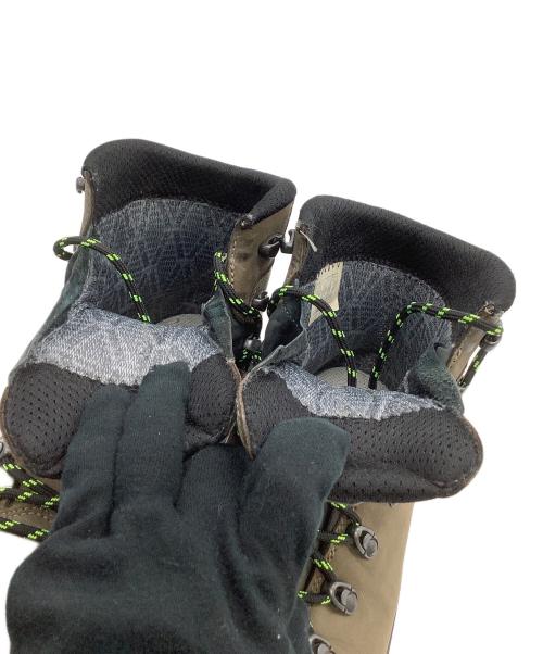 LOWA（ローバー）LOWA (ローバー) トレッキングシューズ 	TAHOE PRO GTX WXL ベージュ サイズ:UK 9 1/2の古着・服飾アイテム