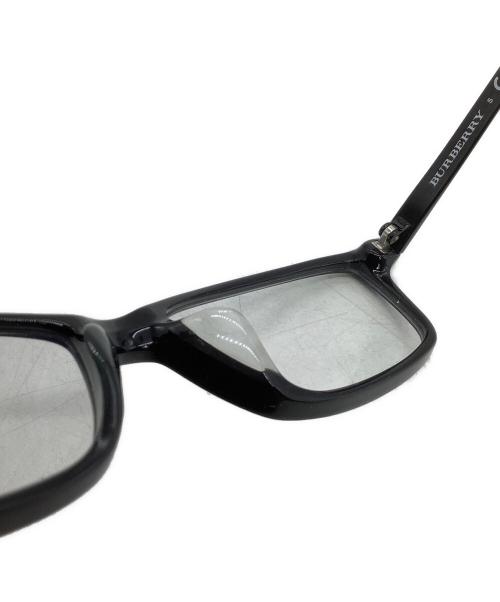 BURBERRY（バーバリー）BURBERRY (バーバリー) サングラス ブラックの古着・服飾アイテム