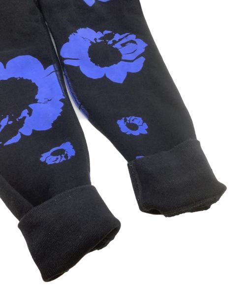 Noah（ノア）Noah (ノア) The Cure (ザ キュア) プルオーバーパーカー　Disintegration Hoodie　花柄 ブラック×ブルー サイズ:Sの古着・服飾アイテム