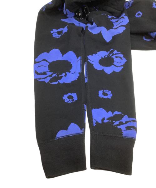 Noah（ノア）Noah (ノア) The Cure (ザ キュア) プルオーバーパーカー　Disintegration Hoodie　花柄 ブラック×ブルー サイズ:Sの古着・服飾アイテム