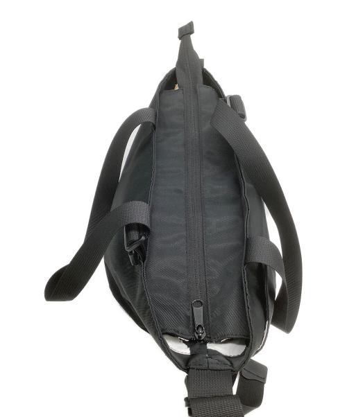 ear PAPILLONNER（イアパピヨネ）ear PAPILLONNER (イアパピヨネ) 2WAYバッグ　アジャスタートートバッグSサイズ ブラック×ホワイトの古着・服飾アイテム