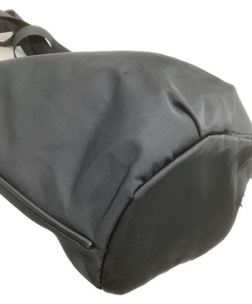 ear PAPILLONNER（イアパピヨネ）ear PAPILLONNER (イアパピヨネ) 2WAYバッグ　アジャスタートートバッグSサイズ ブラック×ホワイトの古着・服飾アイテム