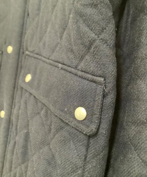 FRED PERRY（フレッドペリー）FRED PERRY (フレッドペリー) キルティングジャケット ネイビー×ベージュ サイズ:Mの古着・服飾アイテム