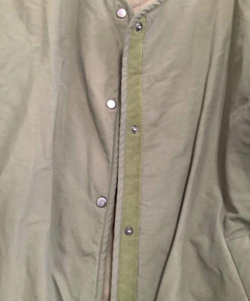 kurashi&trips publishing（クラシアンドトリップス パブリッシング）kurashi&trips publishing (クラシアンドトリップス パブリッシング) 裏フリースノーカラージャケット オリーブ サイズ:表記なしの古着・服飾アイテム