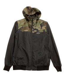 stussy（ステューシー）の古着「フーデッドジャケット　カモフラージュ柄」｜グリーン×ブラック