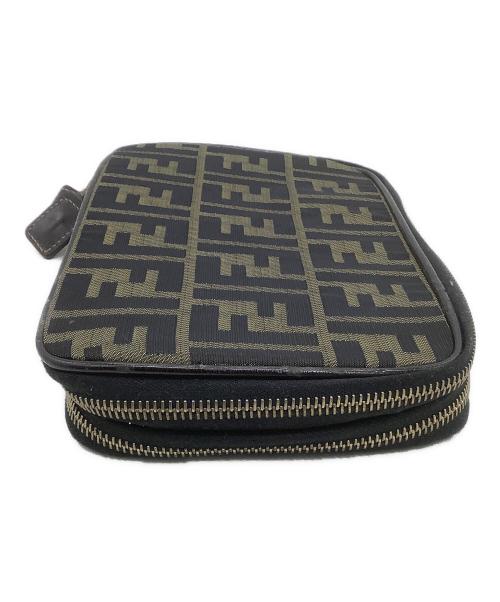 FENDI（フェンディ）FENDI (フェンディ) コスメポーチ 	ズッカ ブラウンの古着・服飾アイテム