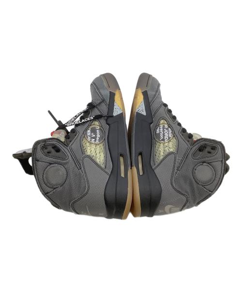 NIKE（ナイキ）NIKE (ナイキ) OFFWHITE (オフホワイト) ハイカットスニーカー　Air Jordan 5 グレー サイズ:27の古着・服飾アイテム