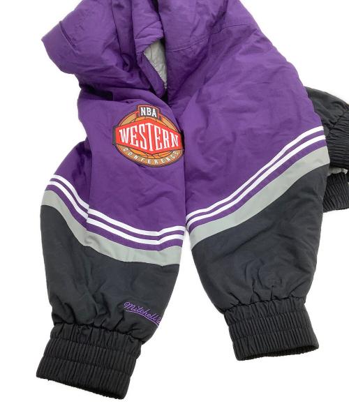 MITCHELL & NESS（ミッチェルアンドネス）MITCHELL & NESS (ミッチェルアンドネス) ナイロンジャケット　	LAKERS パープル×ブラック サイズ:Mの古着・服飾アイテム