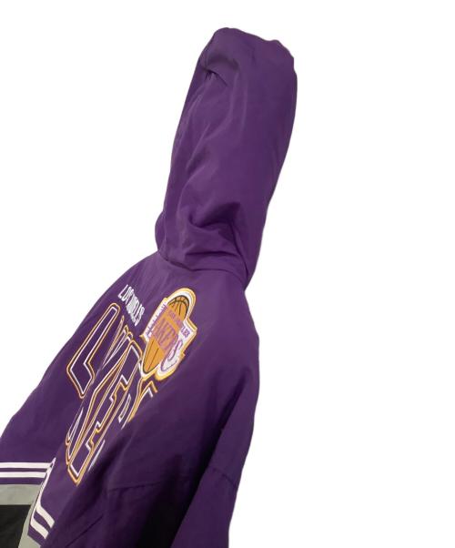 MITCHELL & NESS（ミッチェルアンドネス）MITCHELL & NESS (ミッチェルアンドネス) ナイロンジャケット　	LAKERS パープル×ブラック サイズ:Mの古着・服飾アイテム