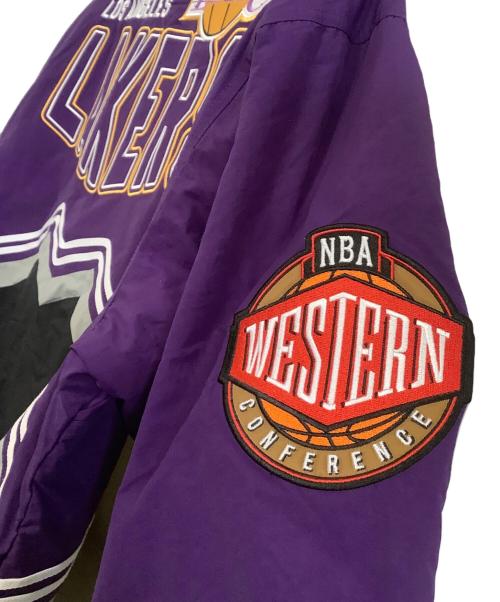 MITCHELL & NESS（ミッチェルアンドネス）MITCHELL & NESS (ミッチェルアンドネス) ナイロンジャケット　	LAKERS パープル×ブラック サイズ:Mの古着・服飾アイテム