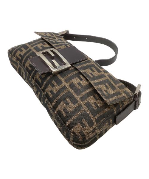 FENDI（フェンディ）FENDI (フェンディ) ショルダーバッグ　ズッカ　マンマバケット ブラウンの古着・服飾アイテム