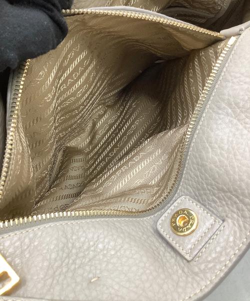 PRADA（プラダ）PRADA (プラダ) ショルダートートバッグ グレーの古着・服飾アイテム