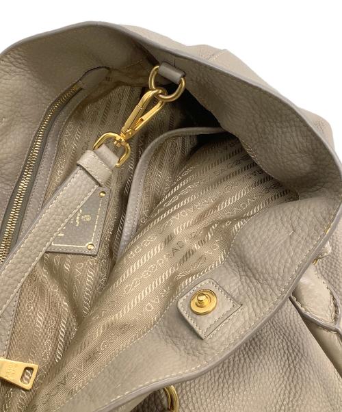 PRADA（プラダ）PRADA (プラダ) ショルダートートバッグ グレーの古着・服飾アイテム