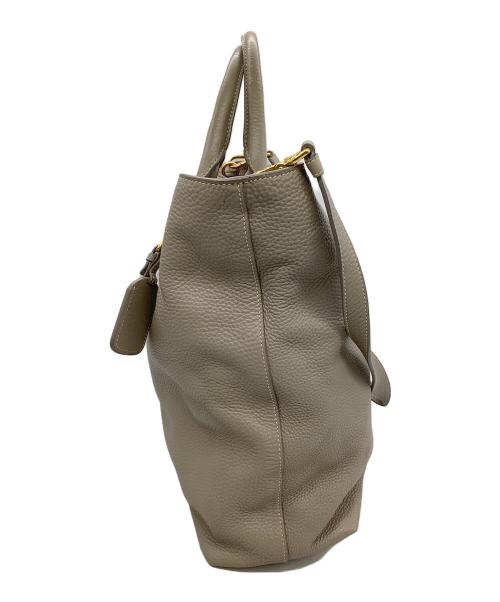 PRADA（プラダ）PRADA (プラダ) ショルダートートバッグ グレーの古着・服飾アイテム