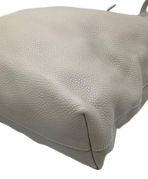 PRADA（プラダ）PRADA (プラダ) ショルダートートバッグ グレーの古着・服飾アイテム