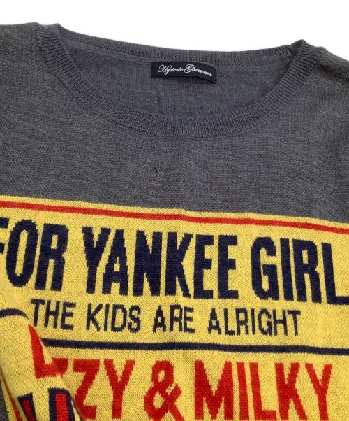 Hysteric Glamour（ヒステリックグラマー）Hysteric Glamour (ヒステリックグラマー) 薄手ニット　FOR YANKEE GIRL グレー×イエロー サイズ:freeの古着・服飾アイテム