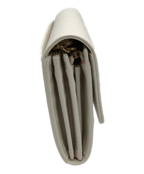 ANTEPRIMA（アンテプリマ）ANTEPRIMA (アンテプリマ) 長財布 ホワイト 未使用品の古着・服飾アイテム