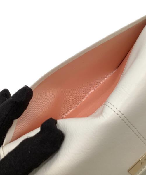 ANTEPRIMA（アンテプリマ）ANTEPRIMA (アンテプリマ) 長財布 ホワイト 未使用品の古着・服飾アイテム