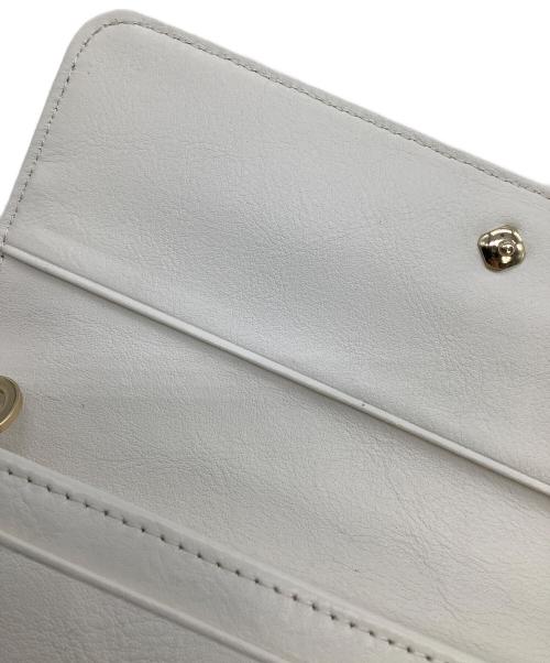 ANTEPRIMA（アンテプリマ）ANTEPRIMA (アンテプリマ) 長財布 ホワイト 未使用品の古着・服飾アイテム