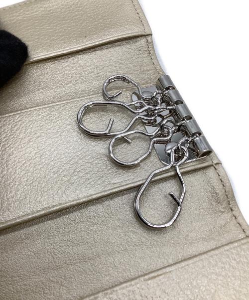 ANTEPRIMA（アンテプリマ）ANTEPRIMA (アンテプリマ) キーケース ゴールド 未使用品の古着・服飾アイテム