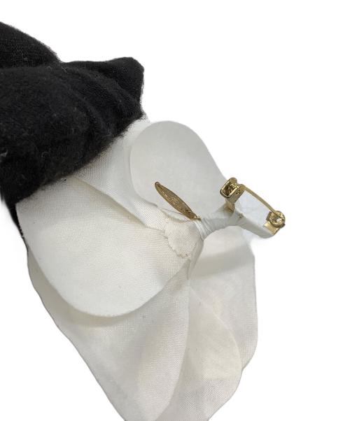 CHANEL（シャネル）CHANEL (シャネル) コサージュ カメリア ホワイトの古着・服飾アイテム