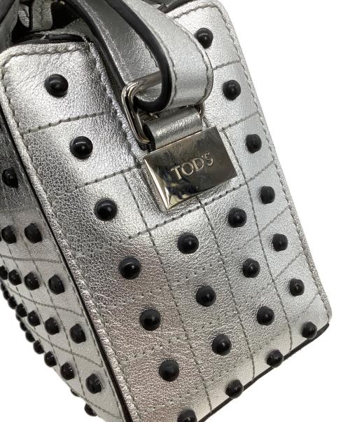 TOD'S（トッズ）TOD'S (トッズ) ショルダーバッグ　ゴンミーニ シルバーの古着・服飾アイテム