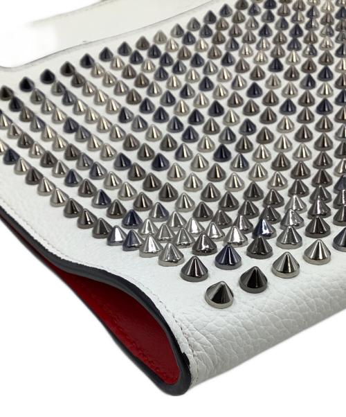 Christian Louboutin（クリスチャン・ルブタン）Christian Louboutin (クリスチャン・ルブタン) ショルダーバッグ スカイポーチ ホワイトの古着・服飾アイテム