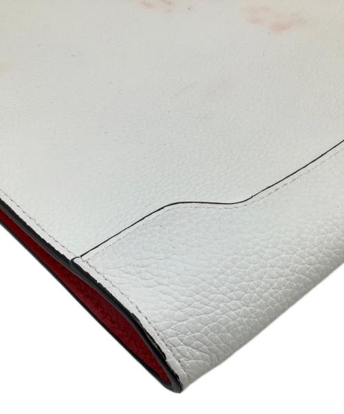 Christian Louboutin（クリスチャン・ルブタン）Christian Louboutin (クリスチャン・ルブタン) ショルダーバッグ スカイポーチ ホワイトの古着・服飾アイテム