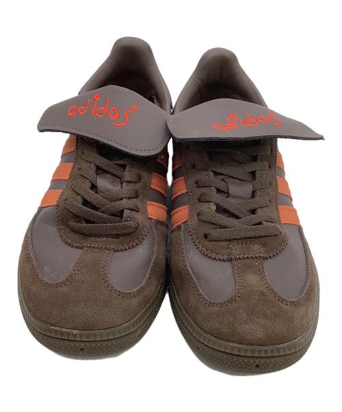 adidas（アディダス）adidas (アディダス) ローカットスニーカー ブラウン サイズ:25.5の古着・服飾アイテム