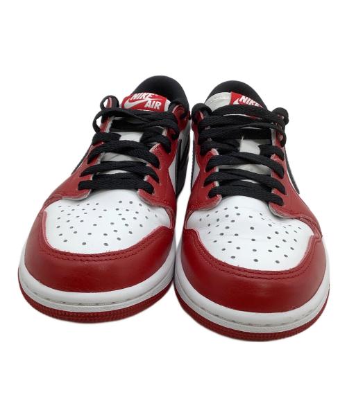 NIKE（ナイキ）NIKE (ナイキ) ローカットスニーカー AIR JORDAN1 LOW OG Chicago ホワイト×レッド サイズ:25.5の古着・服飾アイテム