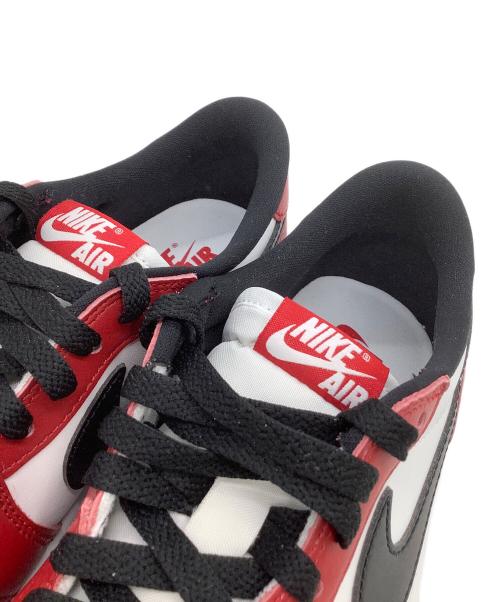 NIKE（ナイキ）NIKE (ナイキ) ローカットスニーカー AIR JORDAN1 LOW OG Chicago ホワイト×レッド サイズ:25.5の古着・服飾アイテム