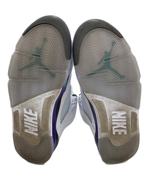 NIKE（ナイキ）NIKE (ナイキ) ハイカットスニーカー Air Jordan 5 Retro Grape ホワイト×パープル サイズ:25.5の古着・服飾アイテム