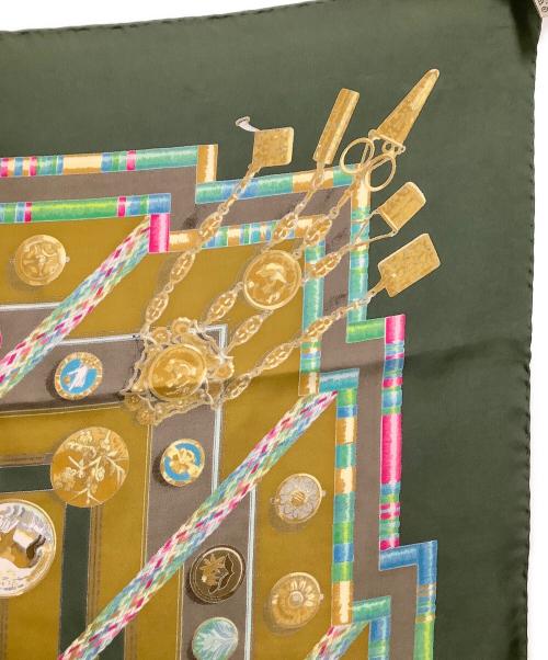 HERMES（エルメス）HERMES (エルメス) スカーフ カレ90 お針子さん Petite Main  グリーン×ブラウンの古着・服飾アイテム