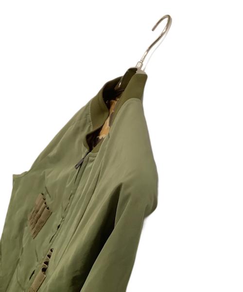 Columbia（コロンビア）Columbia (コロンビア) リバーシブルジャケット スカル刺繍 オリーブ サイズ:Mの古着・服飾アイテム