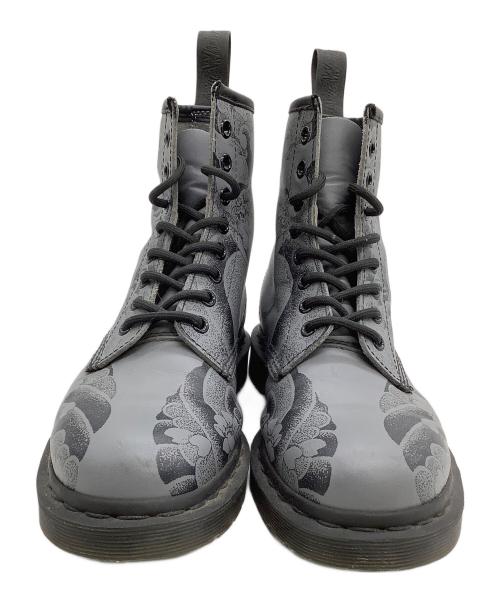 Dr.Martens（ドクターマーチン）Dr.Martens (ドクターマーチン) ハイカットスニーカー 1460 OT TATTOO コラボ グレー サイズ:UK 6の古着・服飾アイテム