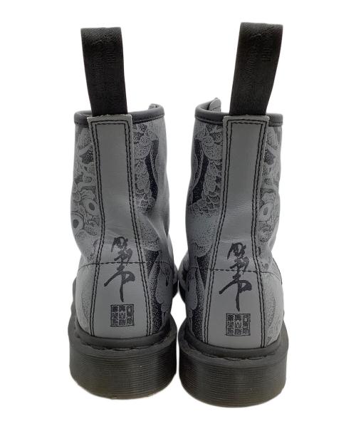 Dr.Martens（ドクターマーチン）Dr.Martens (ドクターマーチン) ハイカットスニーカー 1460 OT TATTOO コラボ グレー サイズ:UK 6の古着・服飾アイテム