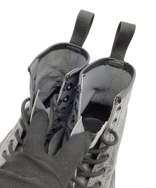 Dr.Martens（ドクターマーチン）Dr.Martens (ドクターマーチン) ハイカットスニーカー 1460 OT TATTOO コラボ グレー サイズ:UK 6の古着・服飾アイテム