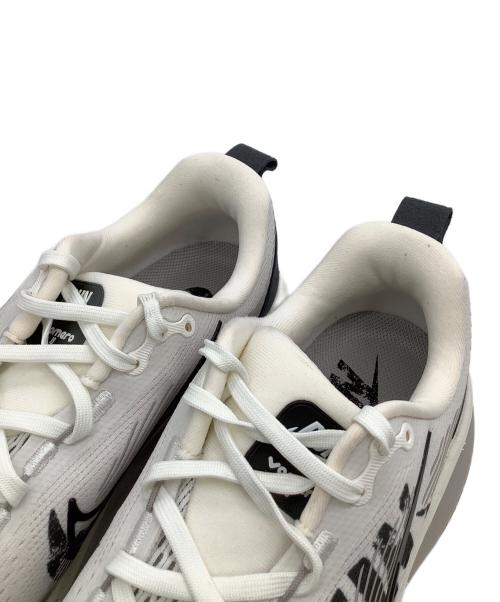 NIKE（ナイキ）NIKE (ナイキ) ランニングシューズ VOMERO ボメロ18 RUN ホワイト×ブラック サイズ:26.5の古着・服飾アイテム