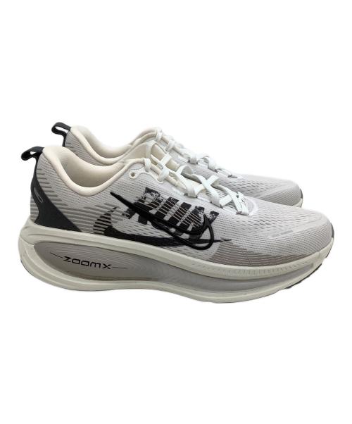 NIKE（ナイキ）NIKE (ナイキ) ランニングシューズ VOMERO ボメロ18 RUN ホワイト×ブラック サイズ:26.5の古着・服飾アイテム