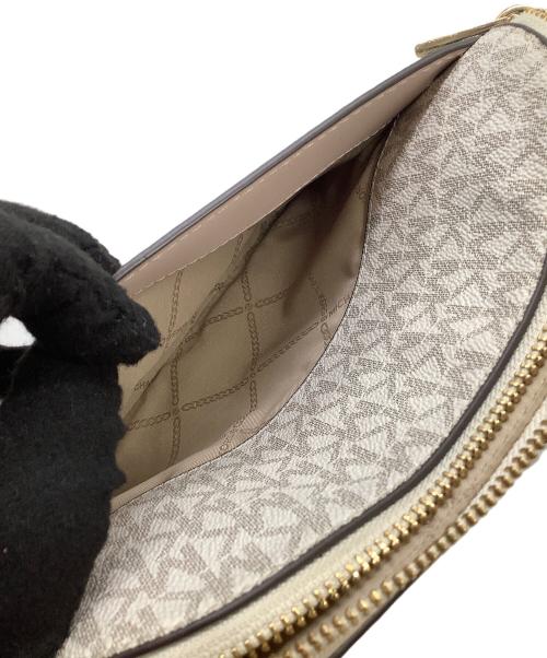 MICHAEL KORS（マイケル・コース）MICHAEL KORS (マイケル・コース) チェーンショルダーバッグ ホワイト×ピンクの古着・服飾アイテム