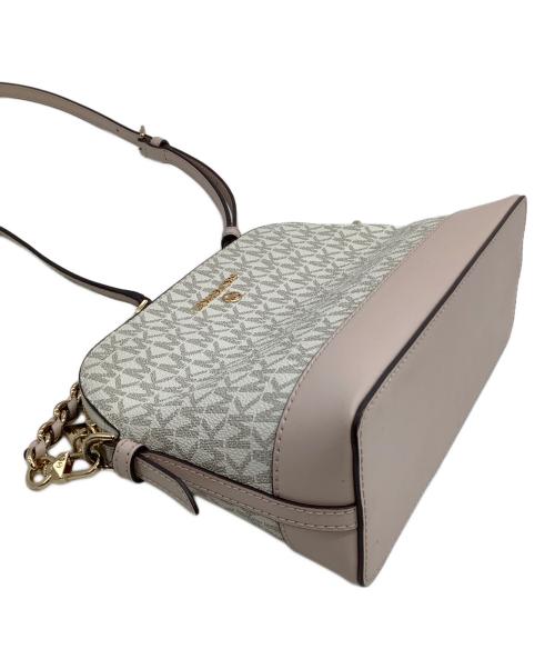 MICHAEL KORS（マイケル・コース）MICHAEL KORS (マイケル・コース) チェーンショルダーバッグ ホワイト×ピンクの古着・服飾アイテム