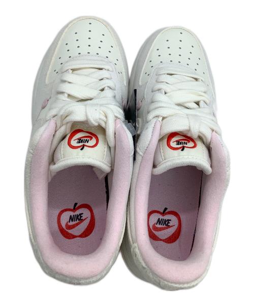 NIKE（ナイキ）NIKE (ナイキ) ローカットスニーカー　AIR FORCE 1 '07 LX ホワイト×ピンク サイズ:23.5の古着・服飾アイテム