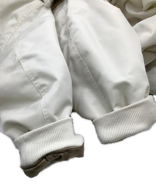 upper hights（アッパーハイツ）upper hights (アッパーハイツ) ミリタリーコート THE U-2 LONG HOODIE オフホワイトの古着・服飾アイテム